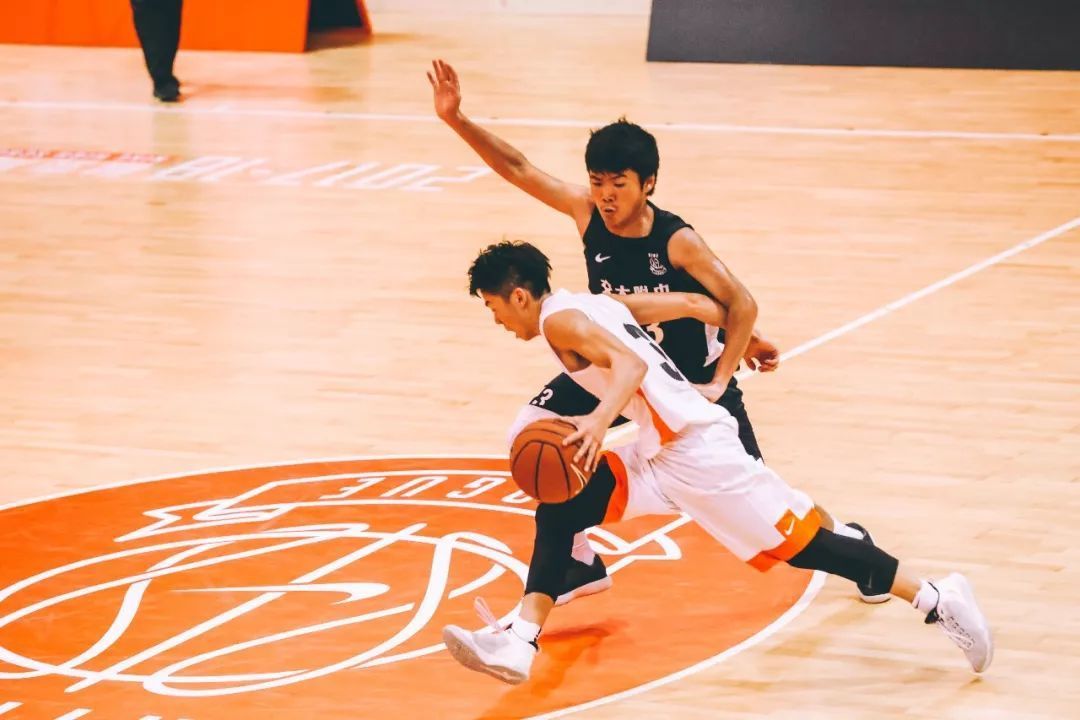 粤澳杯篮球赛广东队第九次捧杯CBA盘口与数据深度__今日CBA盘口分析·大小分策略·球队档案