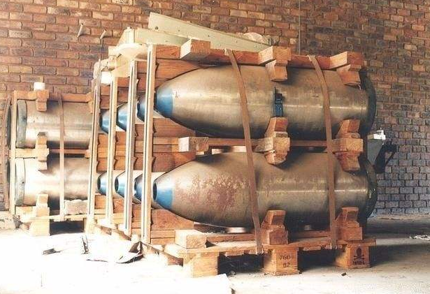 曾造出核弹又主动销毁,又一隐秘核大国现身,如今却沦为世界末流 - 哔