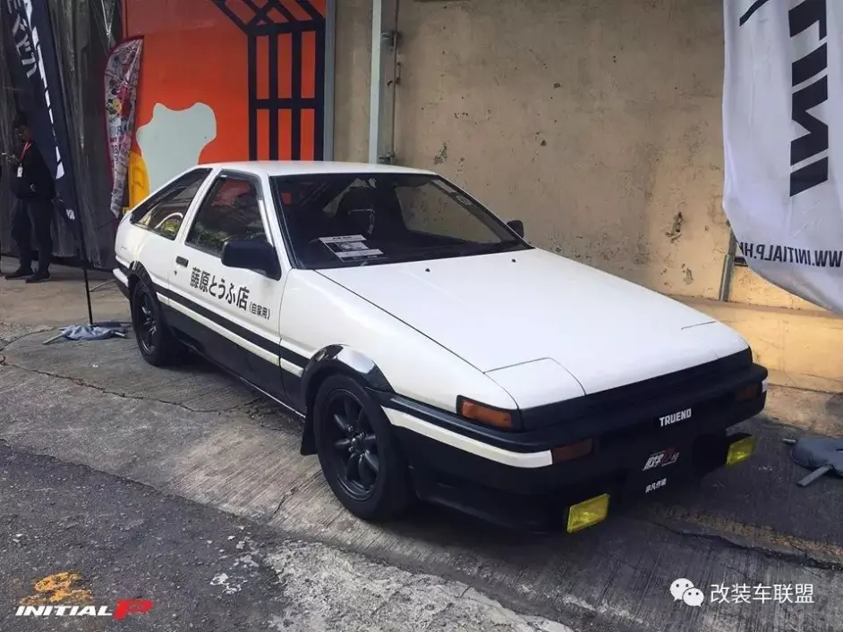 香港惊现 头文字d 车型聚会 场面胜比电影 哔哩哔哩