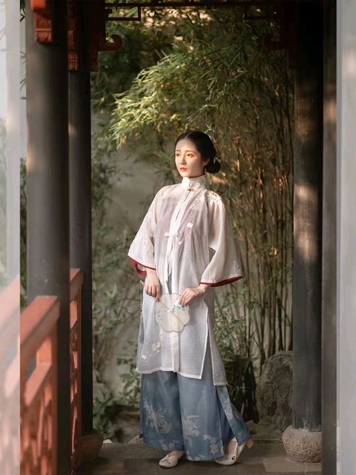 雪中春信——褂子176,吊带62,宋裤121,用料褂子暗纹纱,吊带提花棉