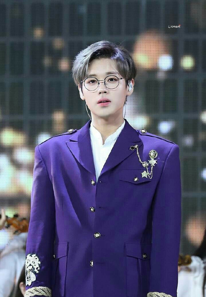 pann热议! 朴志训 昨天的造型好帅气