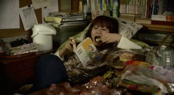 日本女优的躺作废宅丧
