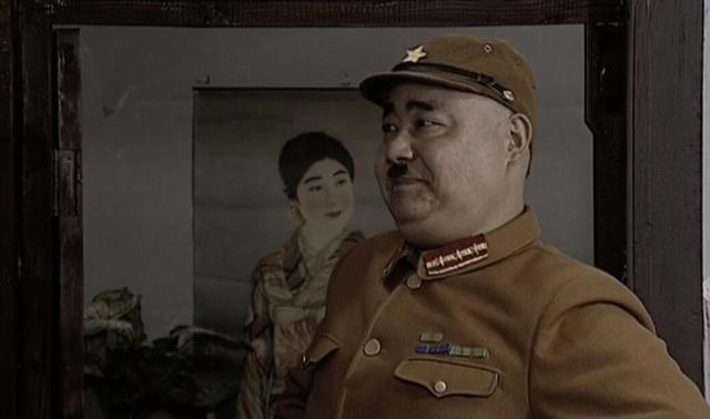 在《地下交通站》里,黑藤归三为什么不敢直接