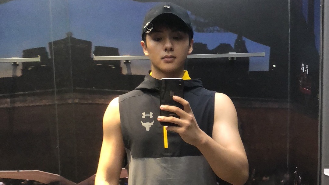 同为赵丽颖旗下签约男艺人,金瀚如今走红,他却