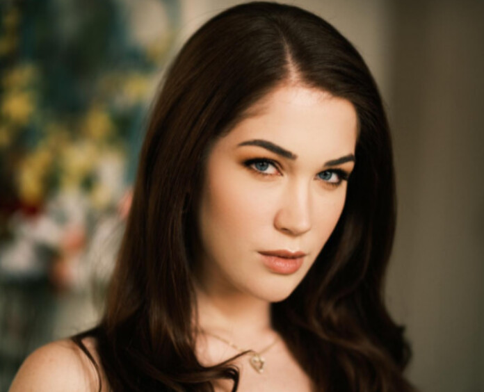 每天分享一个美女——伊芙琳·克莱尔(Evelyn Claire) - 哔哩哔哩