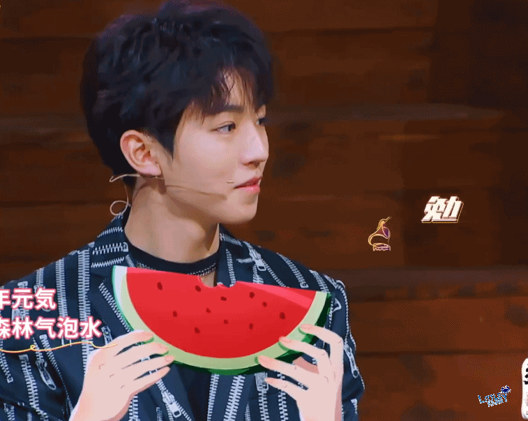 阳澄湖蟹报王俊凯成乐队无限公司最年轻市场总裁现场惊喜不断