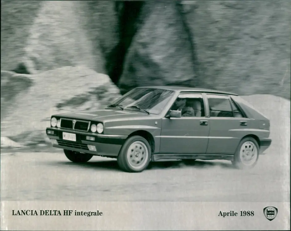 Juha驾驶蓝旗亚delta Hf Intergrale 1987款拉着伊集院玲前往到lancia的故乡进行朝圣 哔哩哔哩 Juha驾驶蓝旗亚delta Hf Intergrale 1987款拉着伊集院玲前往到lancia的故乡进行朝圣 哔哩哔哩