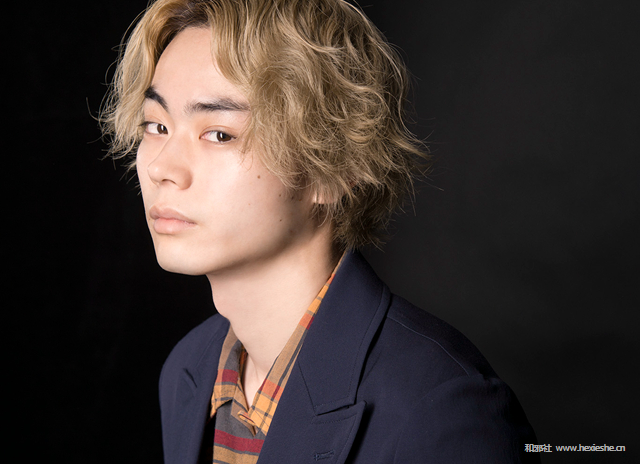 假面骑士出帅哥 漫改真人都参演-日本年轻男星