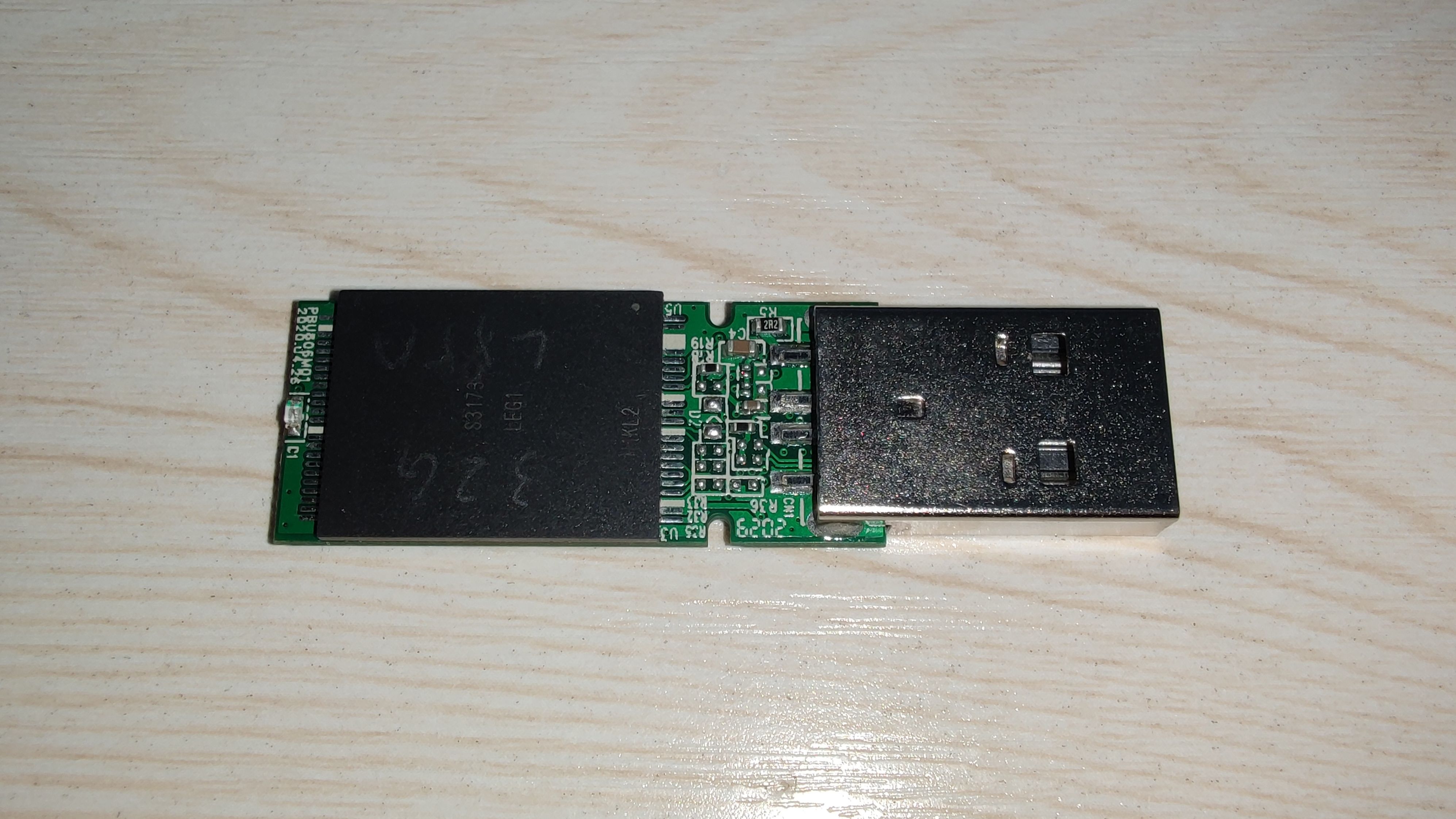 DIY方案U盘【安国AU6989SN-TA+英特尔20nmMLC(L85A) 32GB】评测数据 - 哔哩哔哩