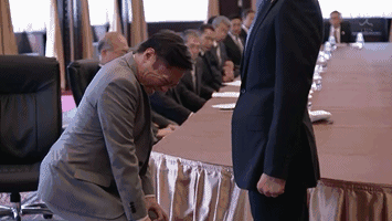 当"土下座"出现的那一刻,简直比潘驴邓小闲还容易让人脸红心跳:不说别