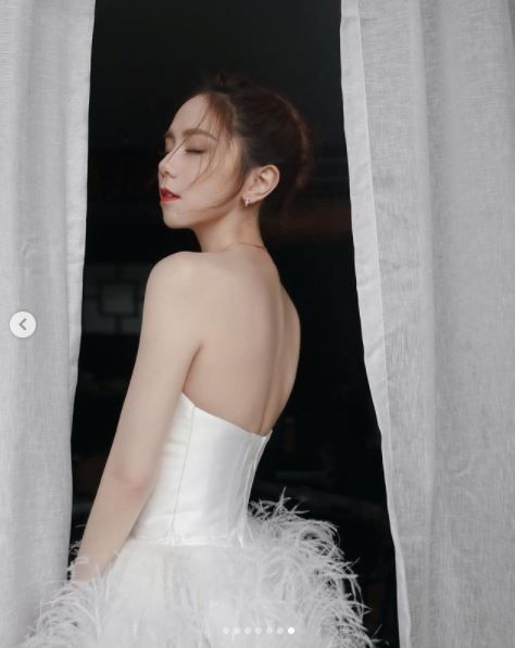 邓紫棋整组婚纱照外流,要结婚了?粉丝狂赞婚纱美翻