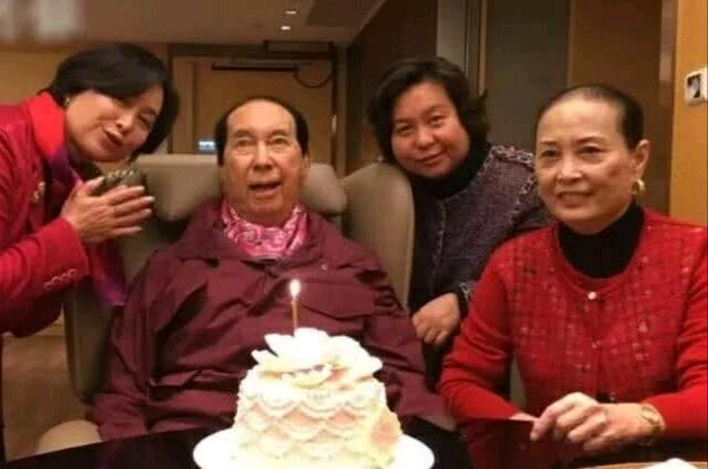 98岁赌王何鸿燊不愿去世，开启漫漫续命之路，药物开销每月上亿 - 哔哩哔哩