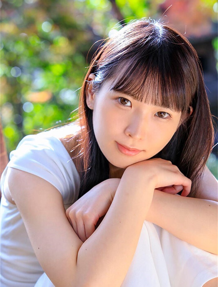 每天分享一个美女——希咲那奈 - 哔哩哔哩