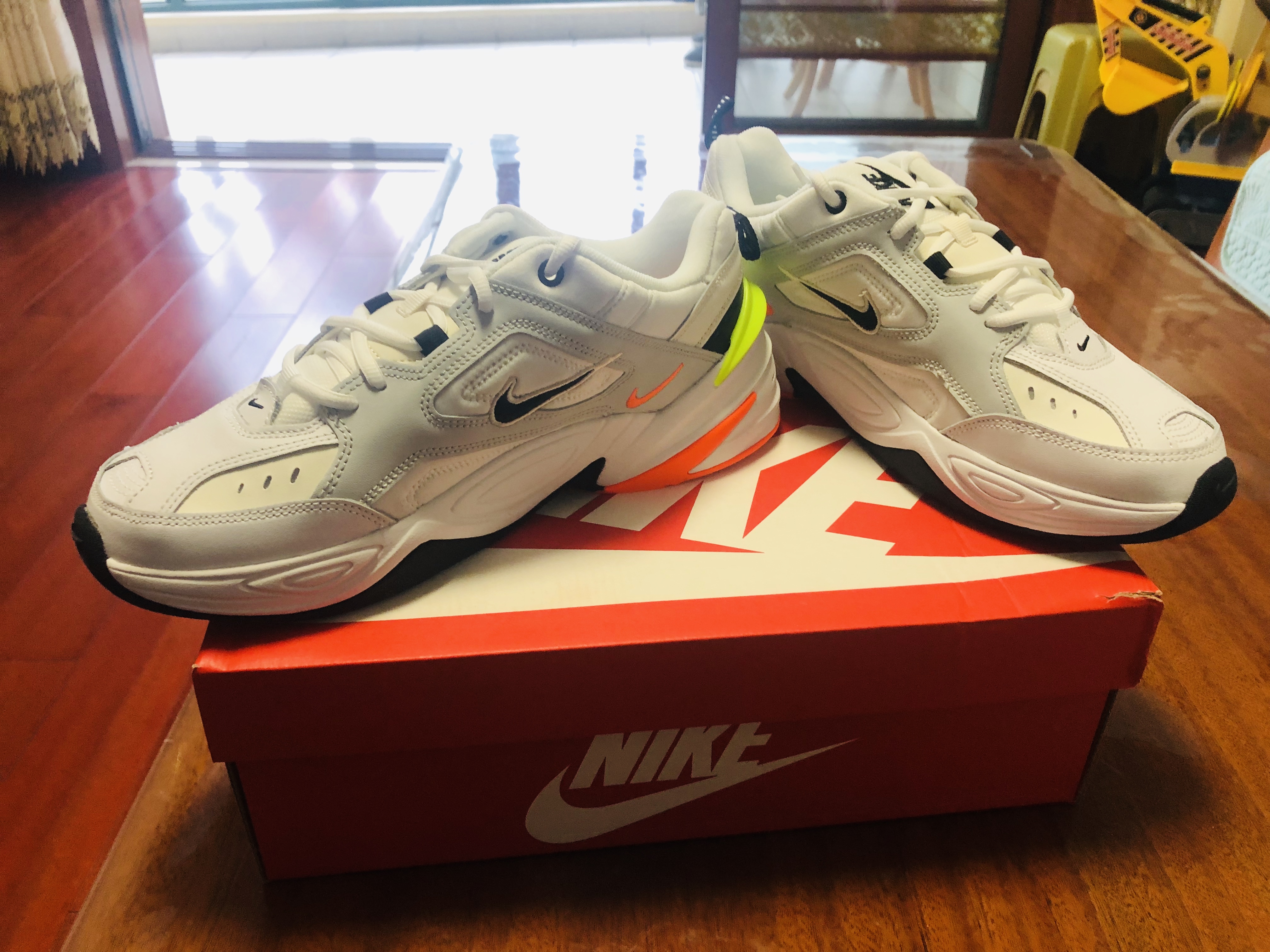 鞋头光是不同皮质的应用,其实个人觉得就已经十分良心了