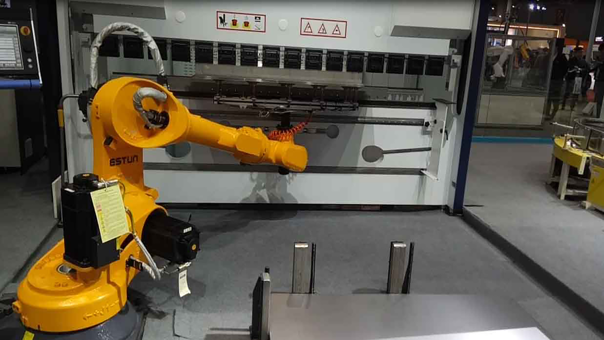 折弯机器人哪个牌子好