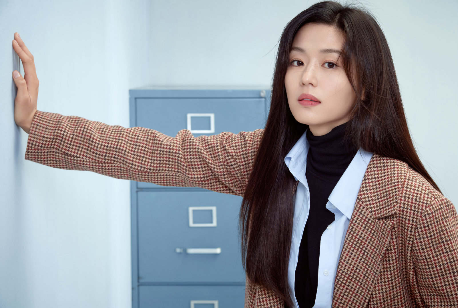 总裁夫人全智贤20岁一夜爆红结婚生子后事业爱情两不误