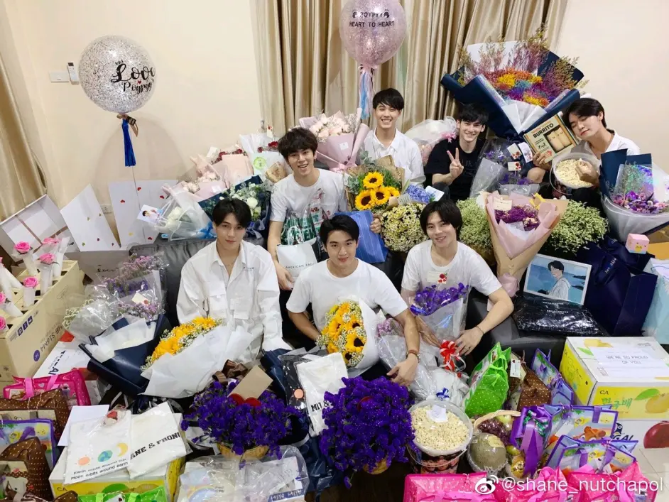 程心程意 6月6日的团综看起来 哔哩哔哩