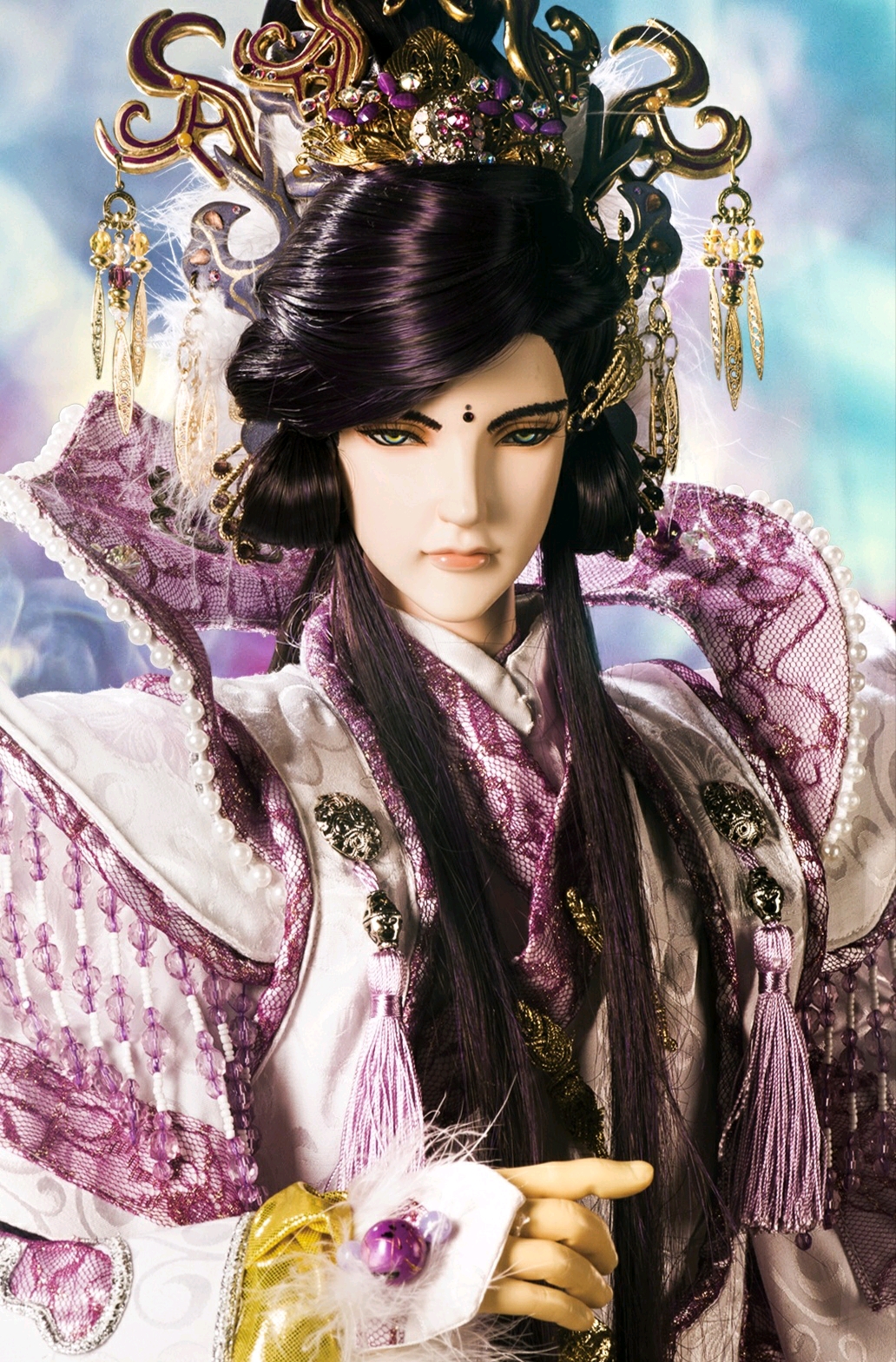 【儒教传人】 剑君十二恨:一恨才人无行;二恨红颜薄命;            三