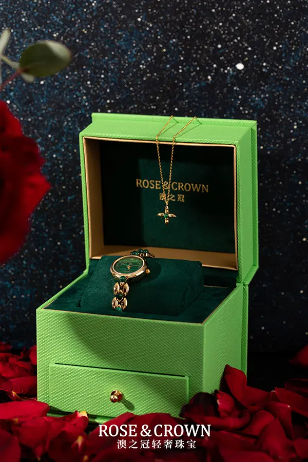 rose&crown澳之冠搭配出不同感觉,饱含生命韵律自然美