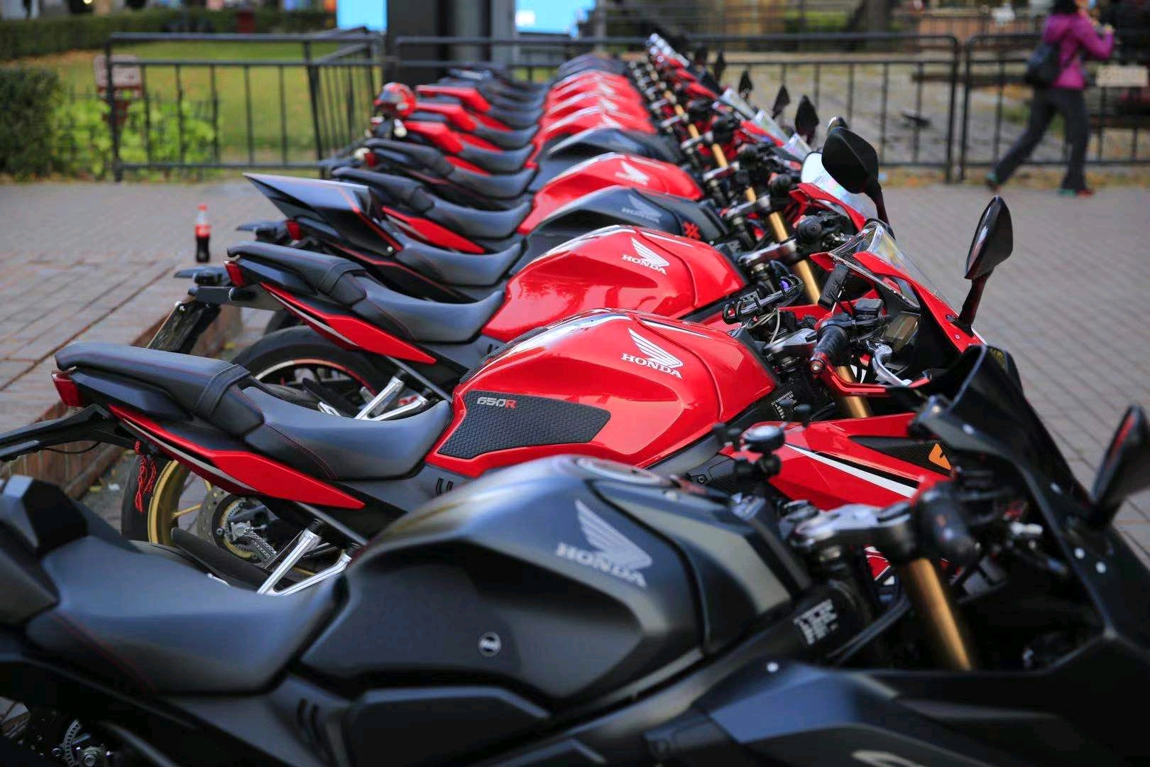 cbr650r改装后驼峰原创