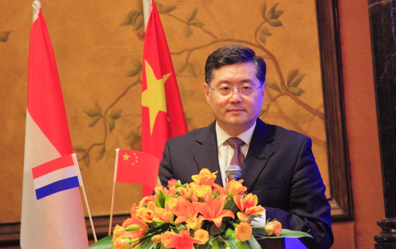 中国外长秦刚与俄外长拉夫罗夫首次会晤_凤凰网视频_凤凰网