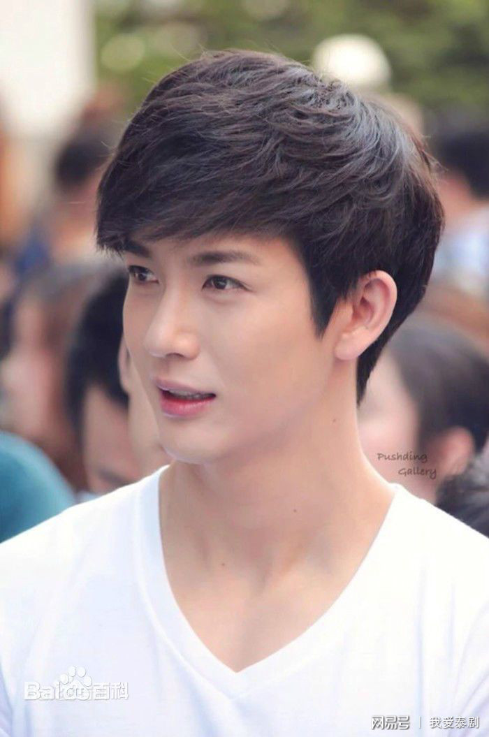 泰剧《丑小鸭之天生绝配》:Push饰演的校草与