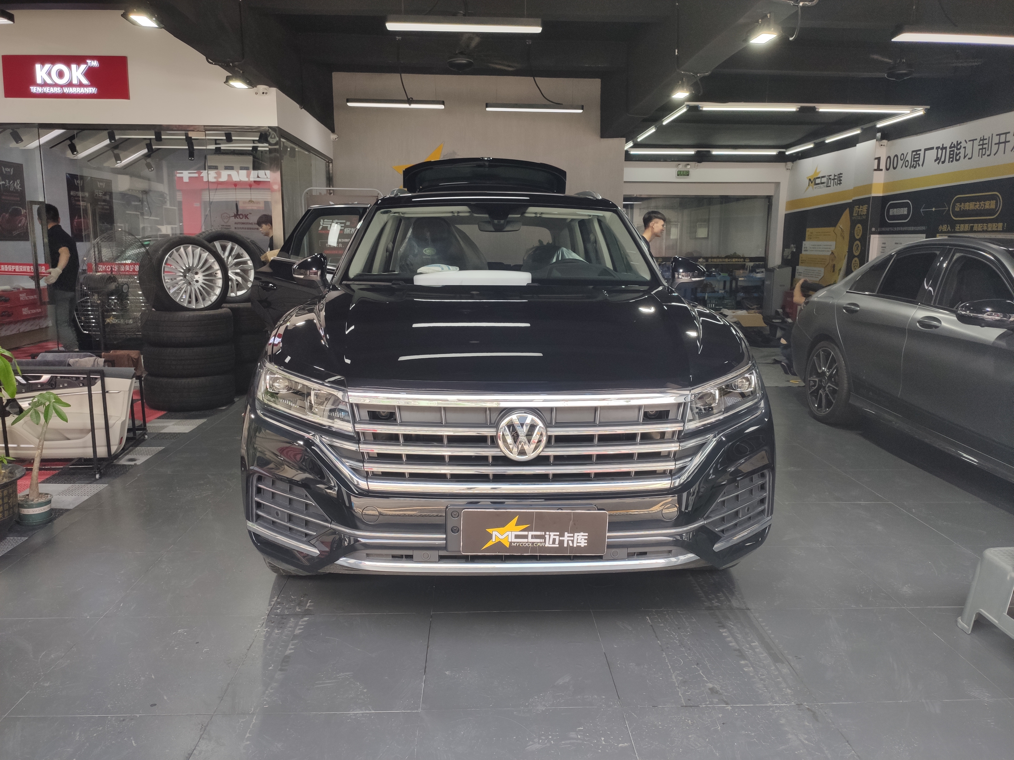 新途锐2.0t锐翼版,升级acc自适应巡航,变道辅助让你驾驶更轻松