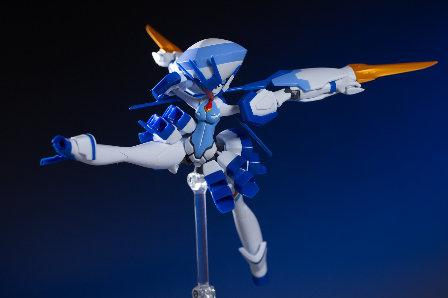 评测万代robot魂darlinginthefranxx翠雀号