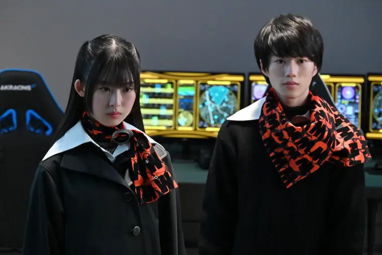 假面骑士revice 夏木花放弃阿基蕾拉这个身份 小樱加入周末组织 两人的羁绊加深了 哔哩哔哩