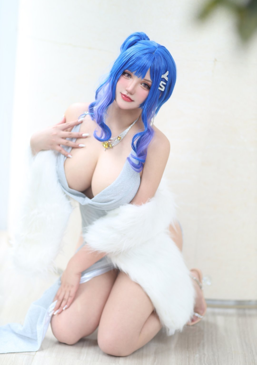 夏鸽鸽不想起床碧蓝航线圣姨cosplay6