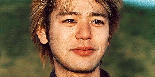 颜值惊艳亚洲哭戏震撼日本他可弯可直男人女人都爱他