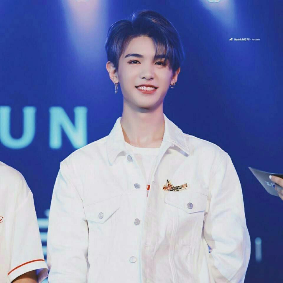 <Justin×你></p></a>姐姐真漂亮③