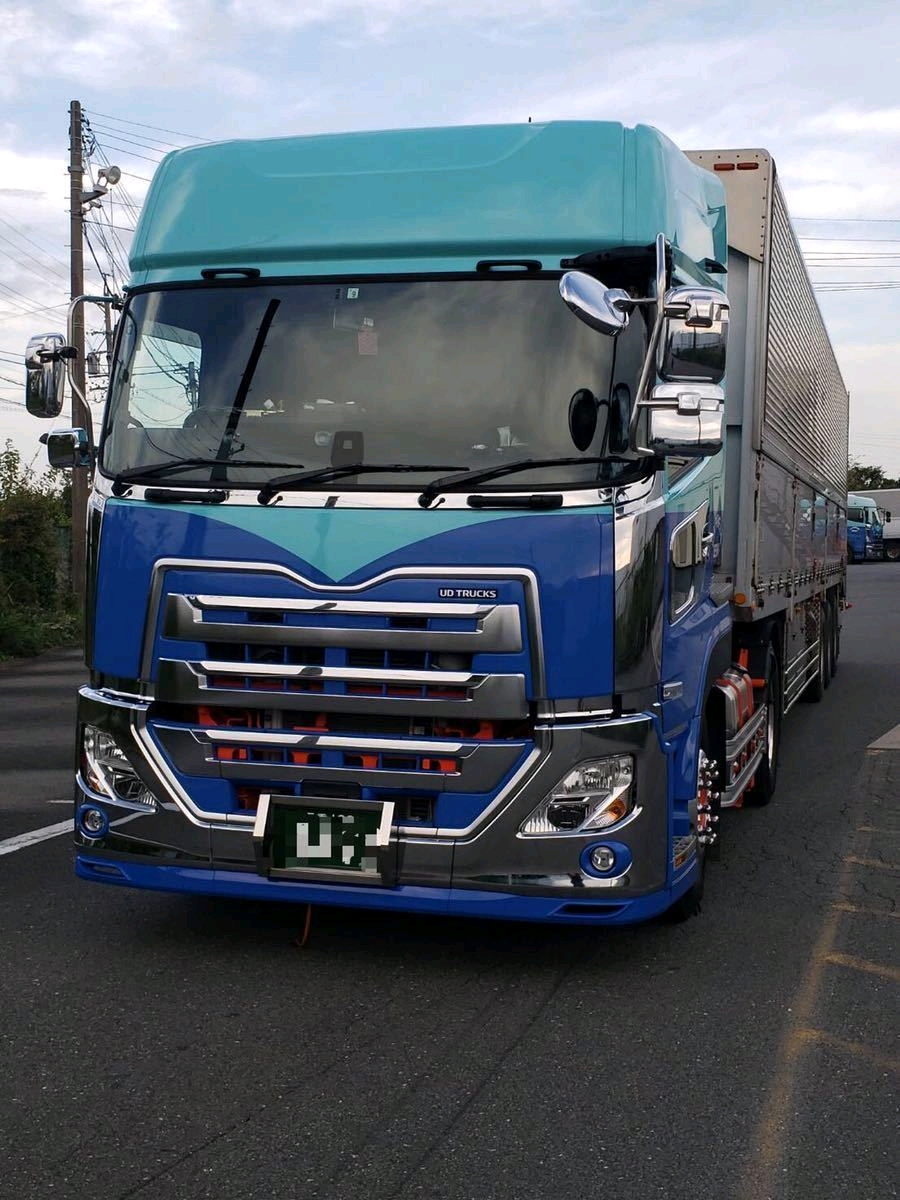 新款日产柴重卡 - 哔哩哔哩