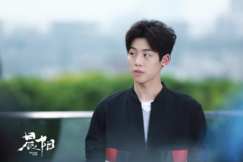 网剧《晨阳》火热开播 冷面反派李之繁惹关注