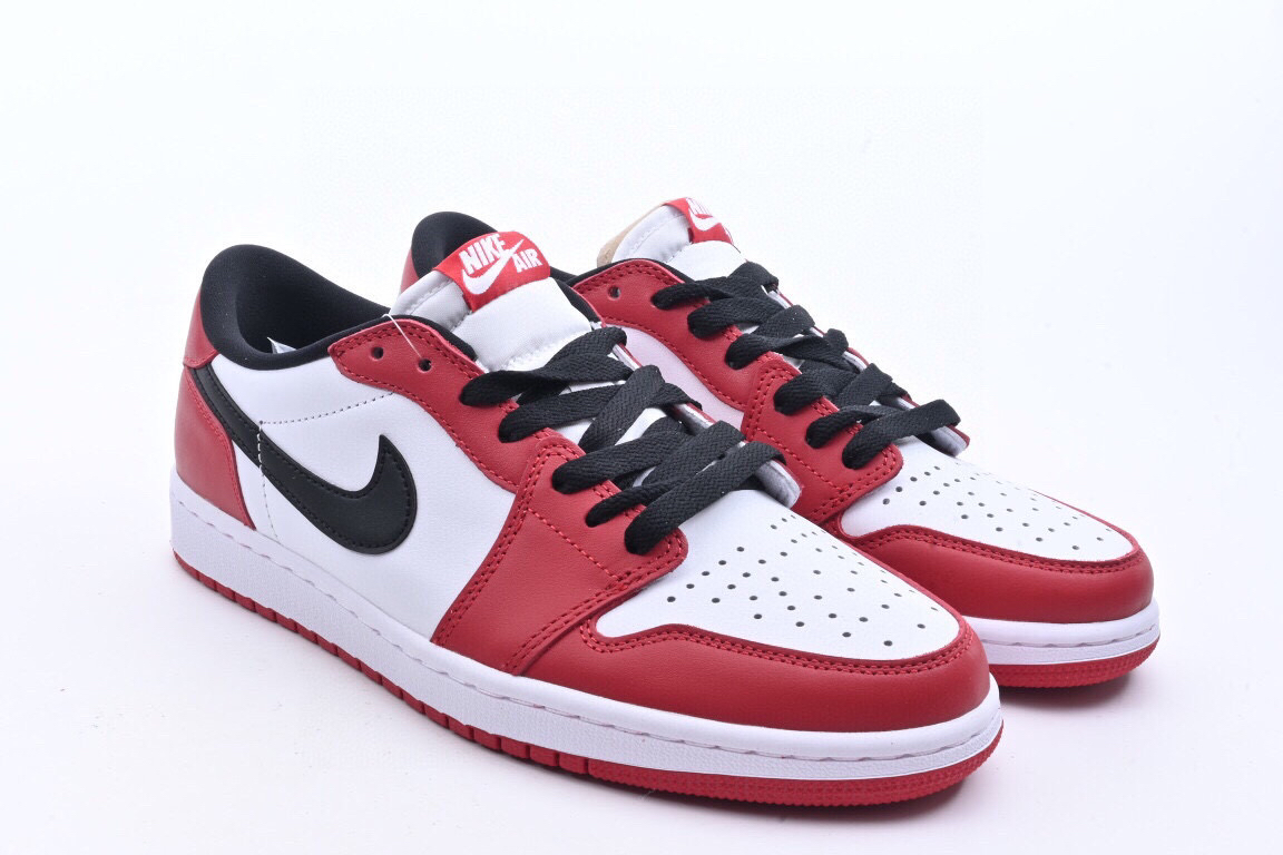 nike jordan 1 chicago low