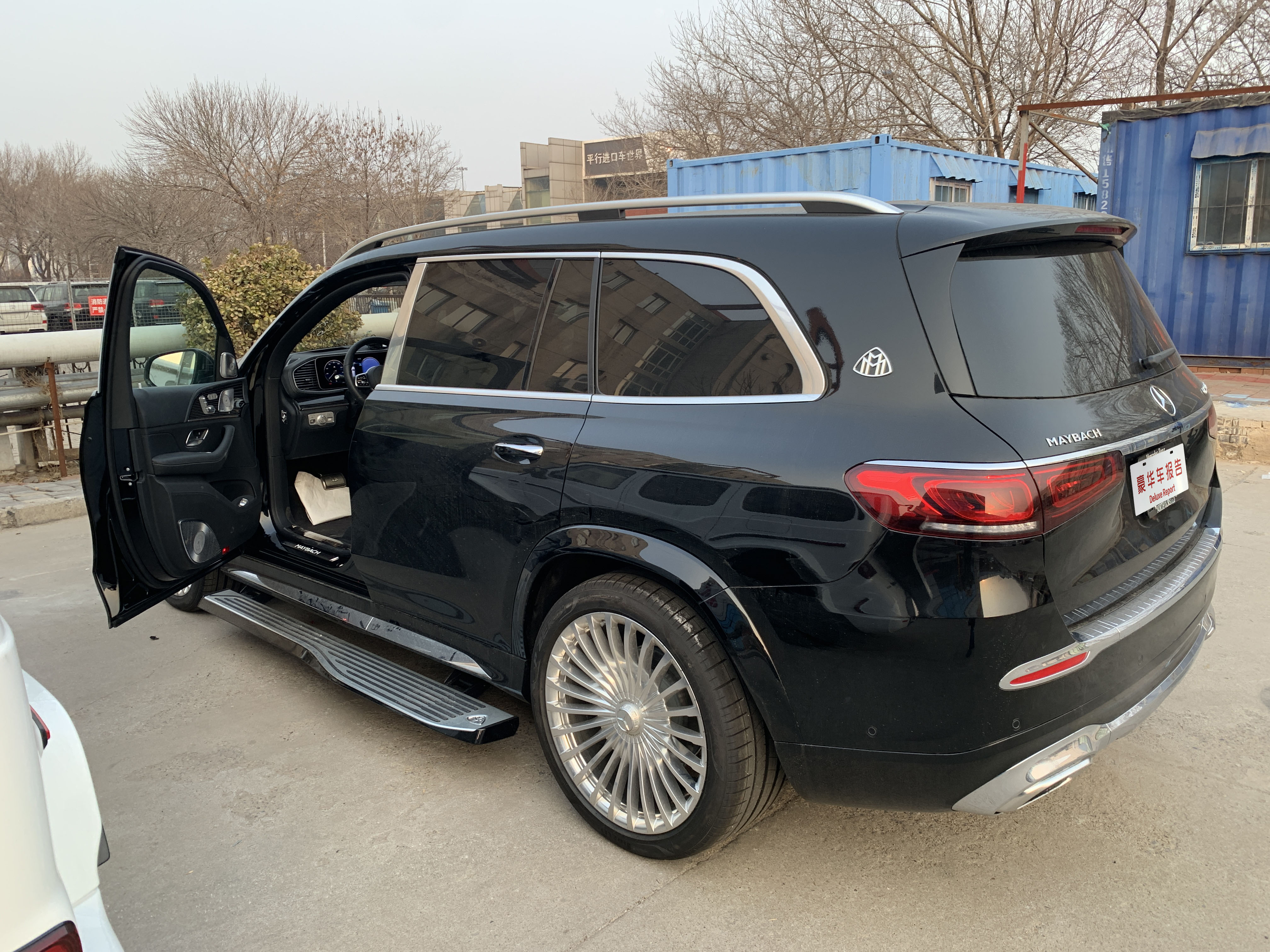 选个车漆30万落地逼近500万梅赛德斯迈巴赫gls到底有多牛