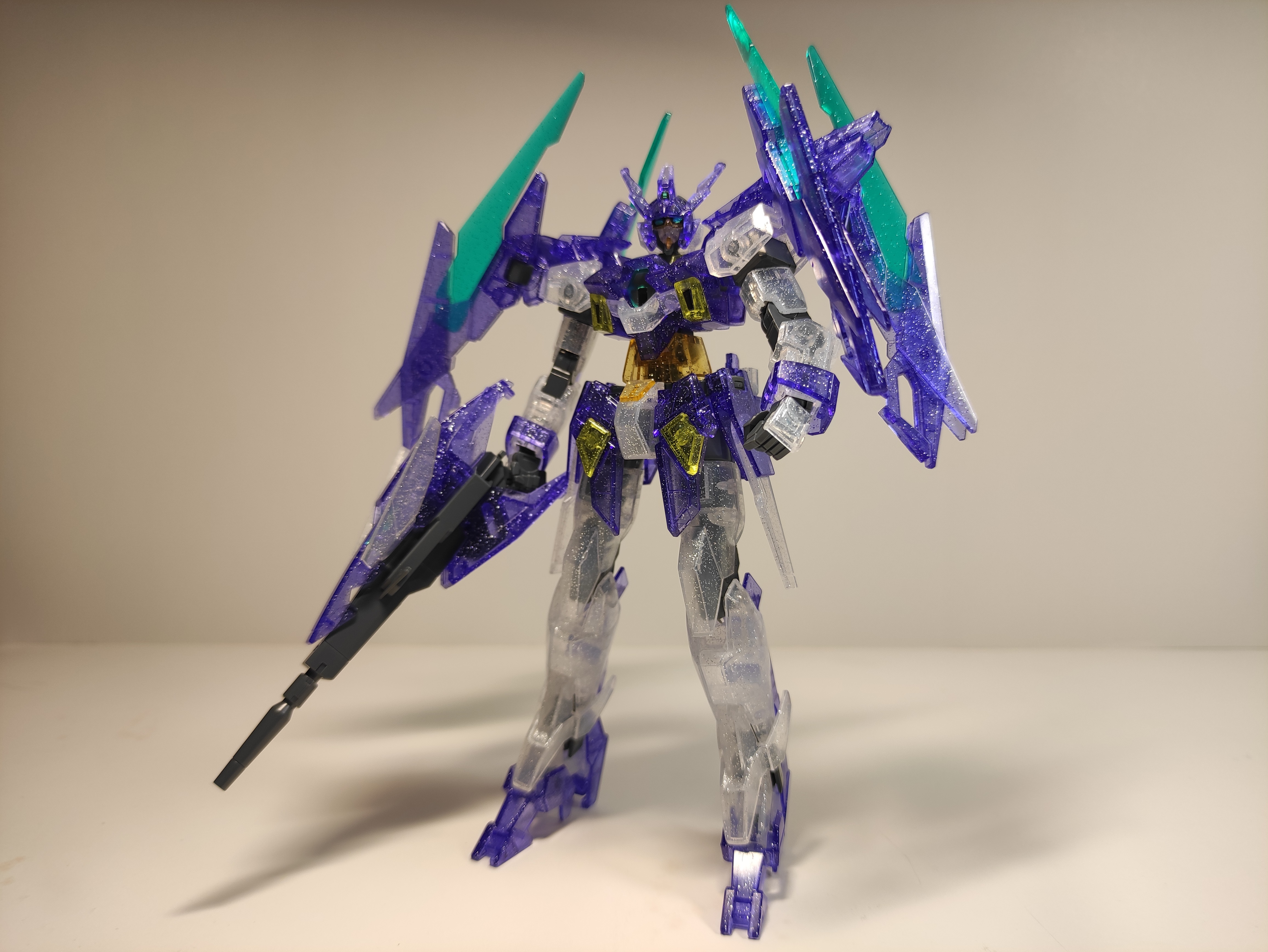 疫情宅家高达图赏:可变形的高达,限定彩色透明创形者age2造型图赏!