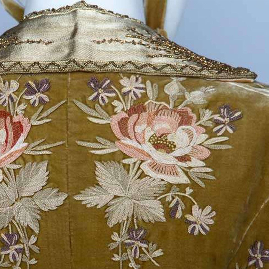 古董法式刺绣礼服工艺欣赏