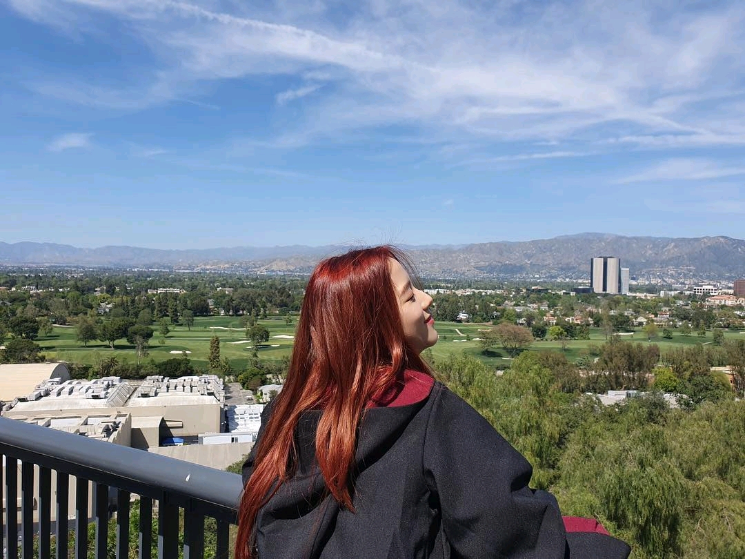 金智秀(jisoo)头像壁纸向