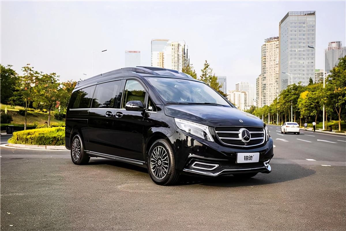 全新奔驰v260l高顶七座豪华mpv 铂驰维努斯