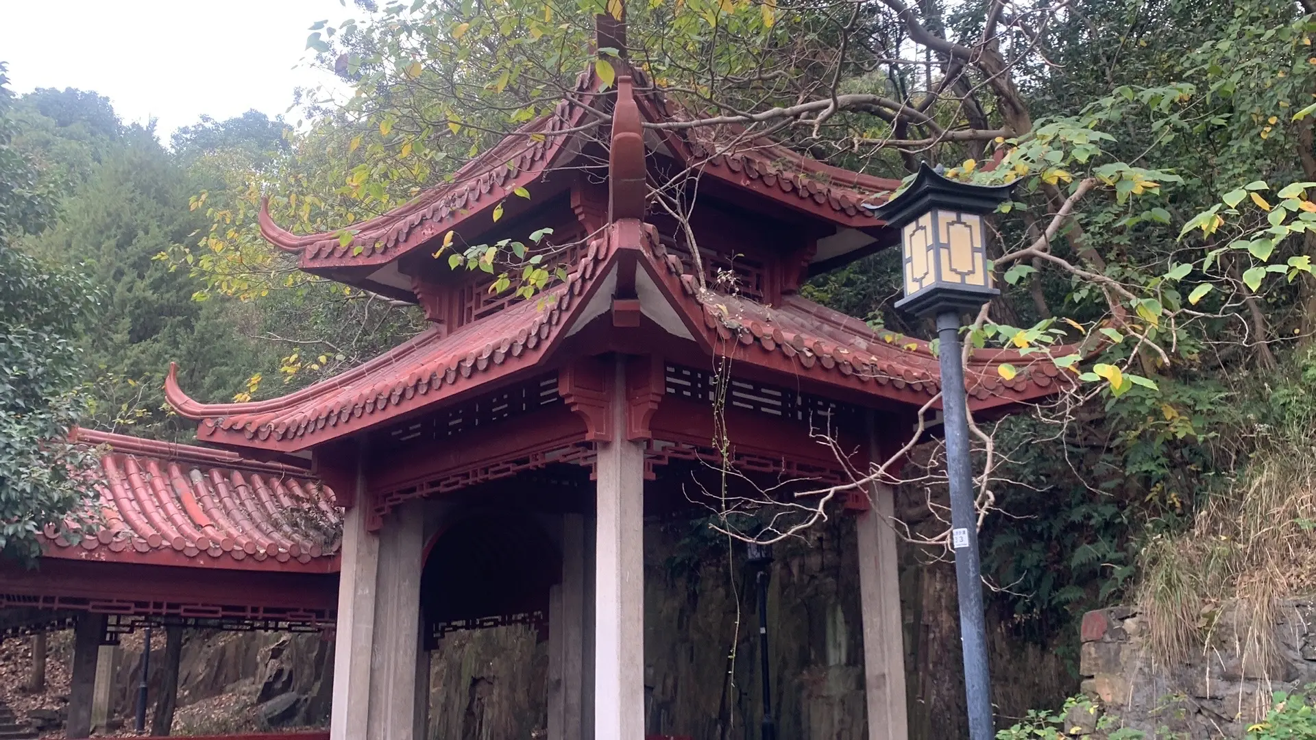 航坞山与白龙寺