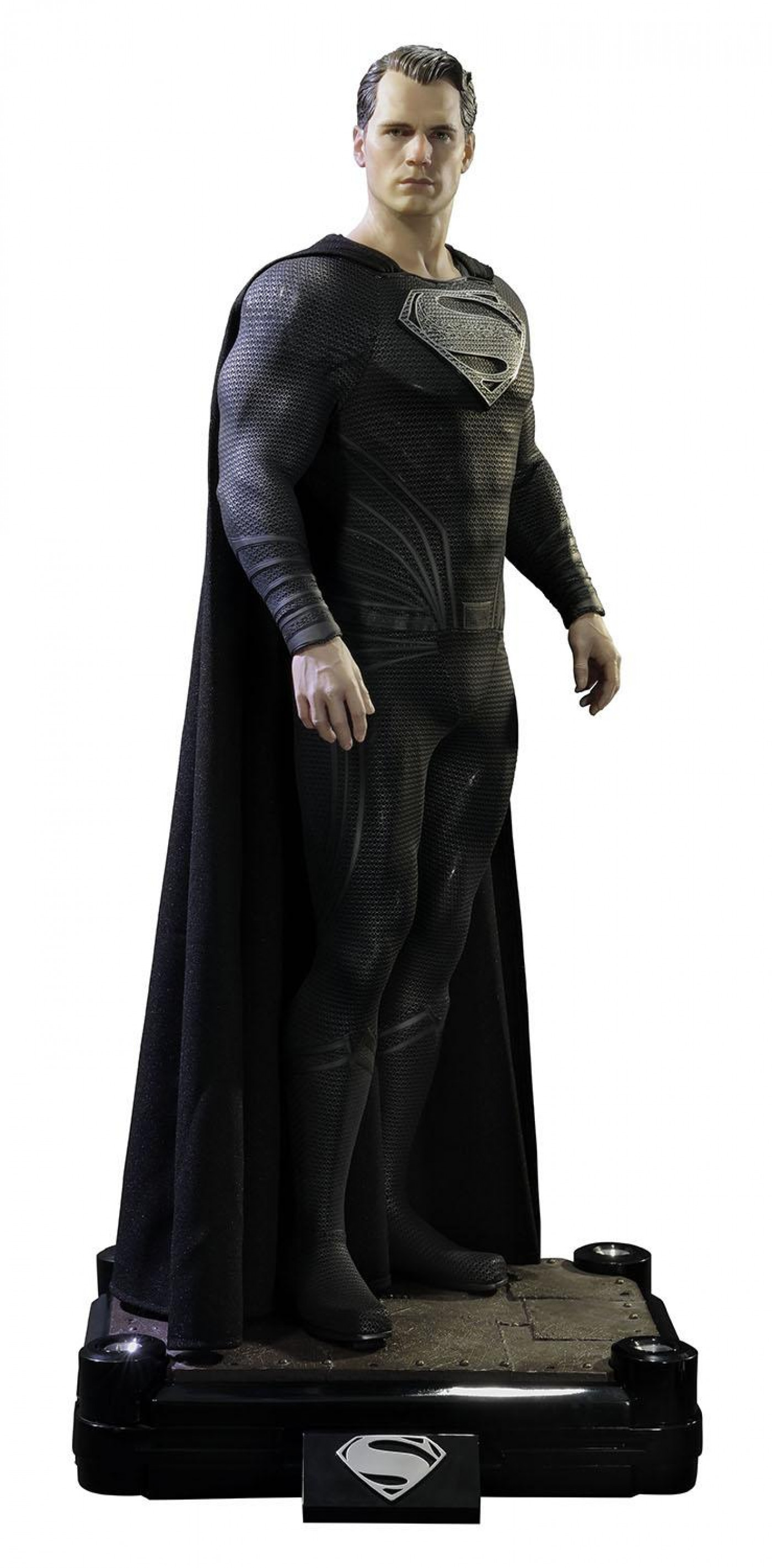 prime 1 studio宣布将推出《蝠超大战》亨利·卡维尔版黑衣超人的雕像