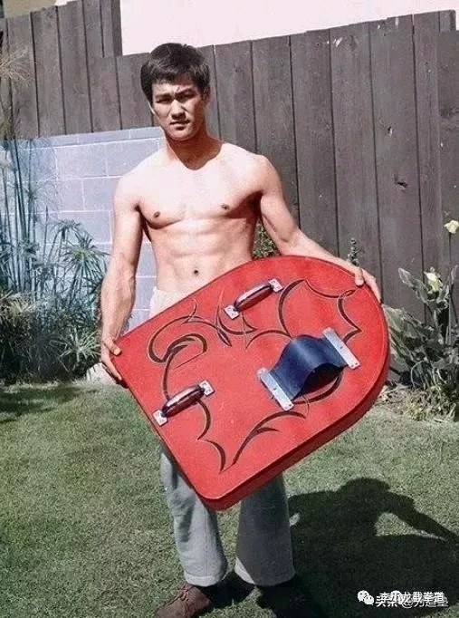 实战与效率!揭秘李小龙截拳道科学进化之路(上