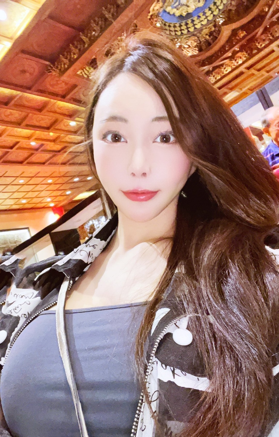 每天分享一个美女——实滨美希 - 哔哩哔哩