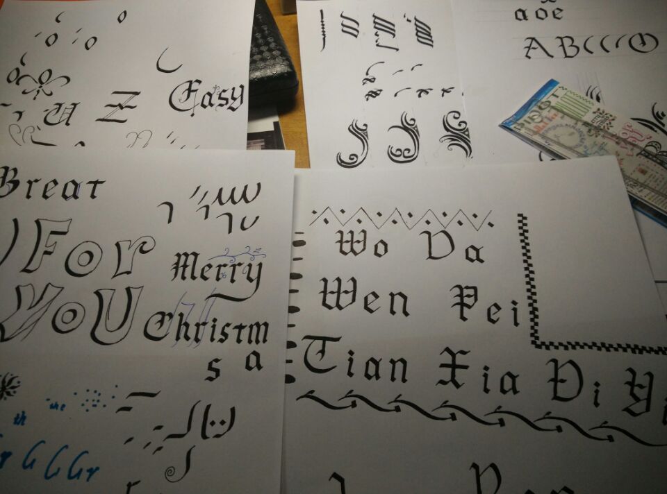 看到很多大佬的作品,还有建议和经历,同时也在贴吧拿到了其他的字母表