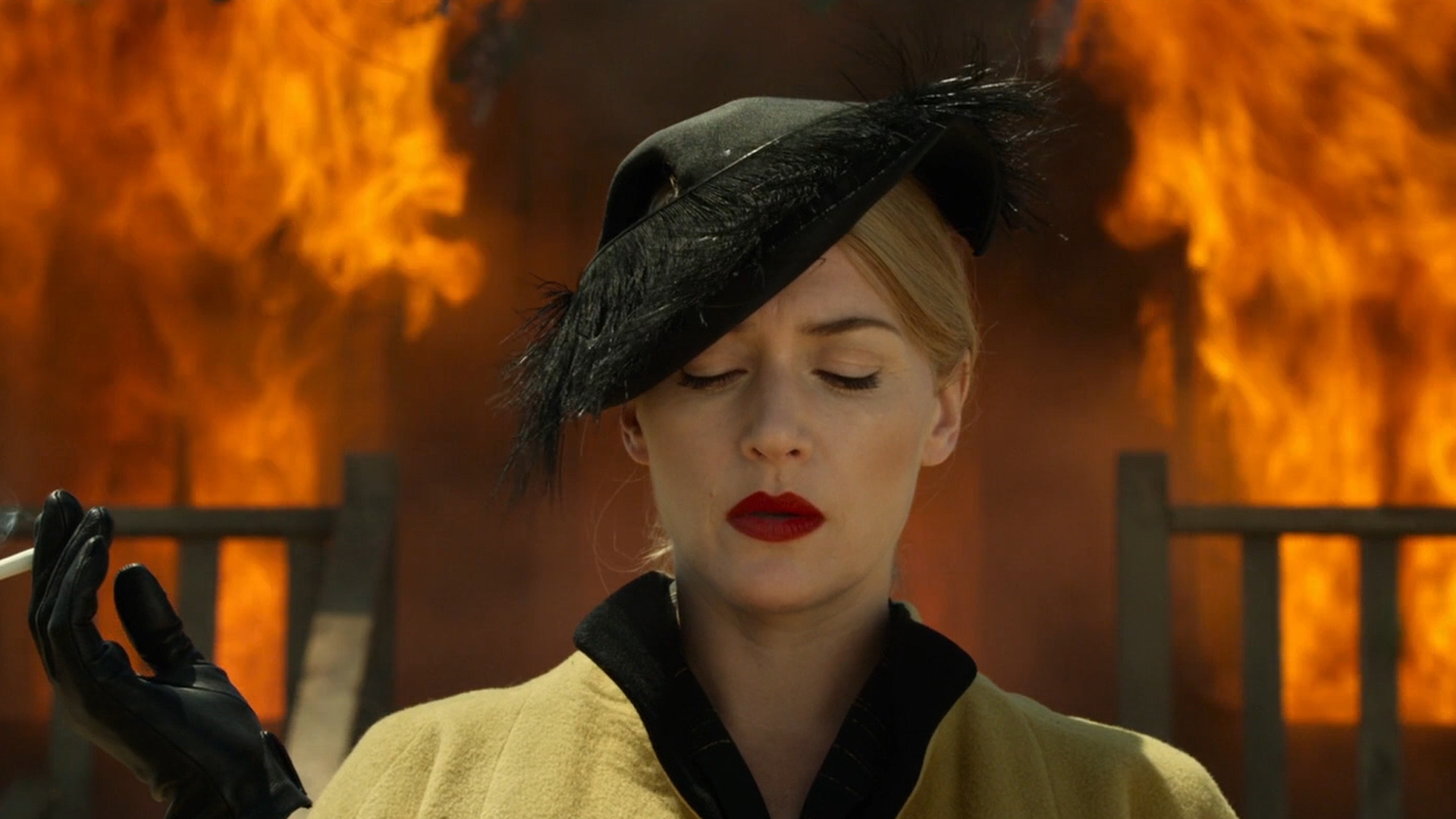 凯特温斯莱丝演绎复仇女神,被誉为最好的时尚电影,高分力荐