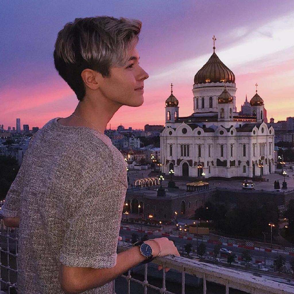 《歌手2019》00年歌手小k,名模同款牙缝超可爱，还知道华晨宇外号