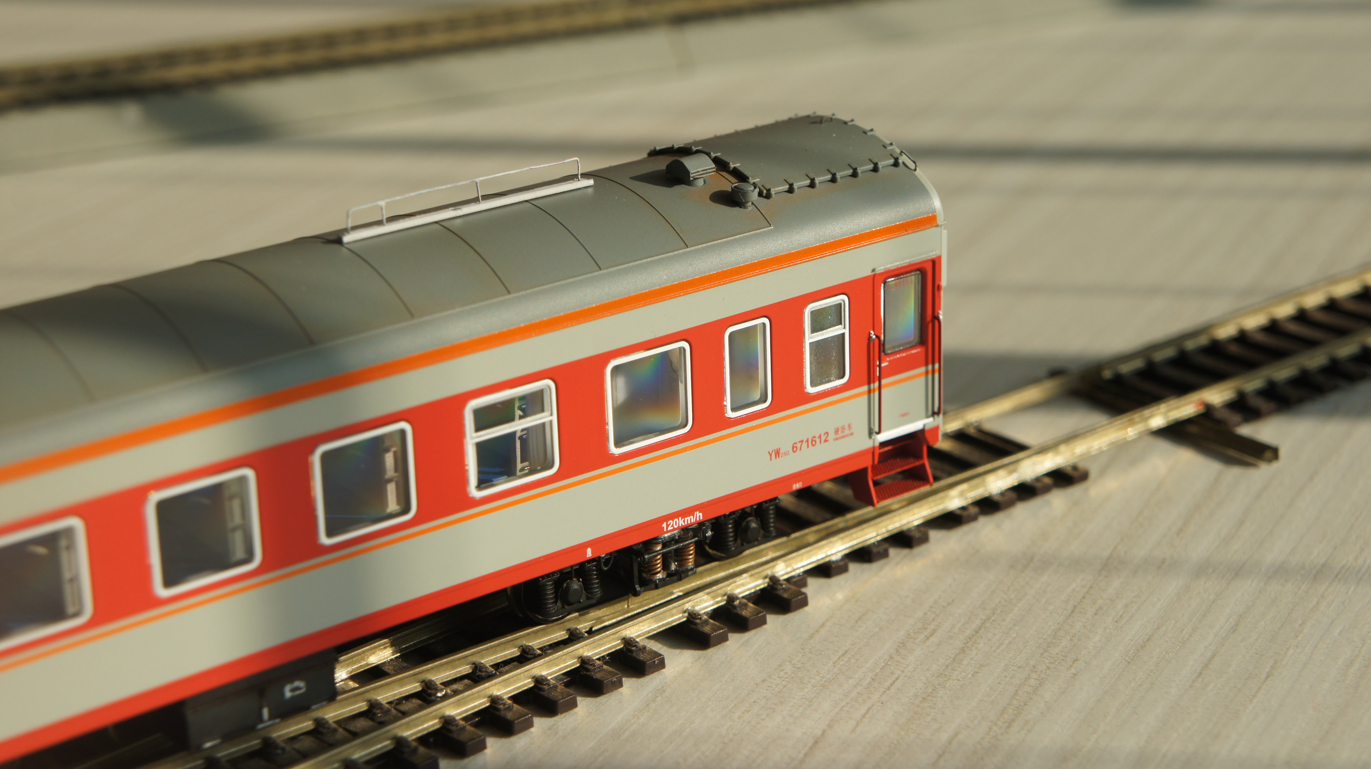 【模型】n27出品yw25g硬卧(广播车)车厢 评测 p2 - 哔哩哔哩