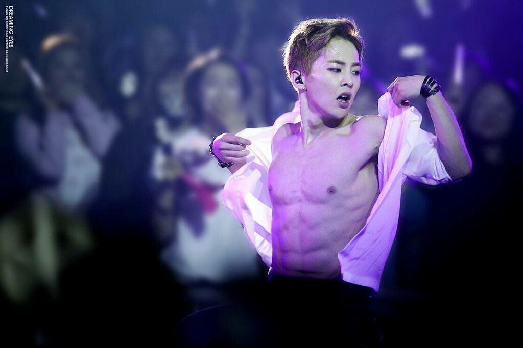 【深夜福利 大饱眼福】看到封面，你确定不点进来看看?
请自备红枣和纸巾，谢谢合作