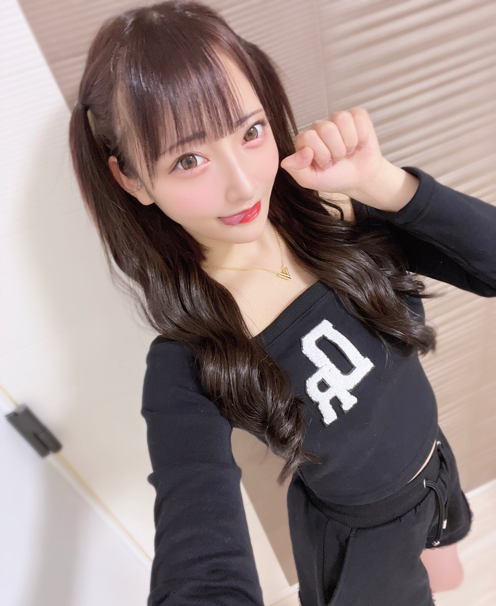 一分钟认识岛国老师320 - 哔哩哔哩